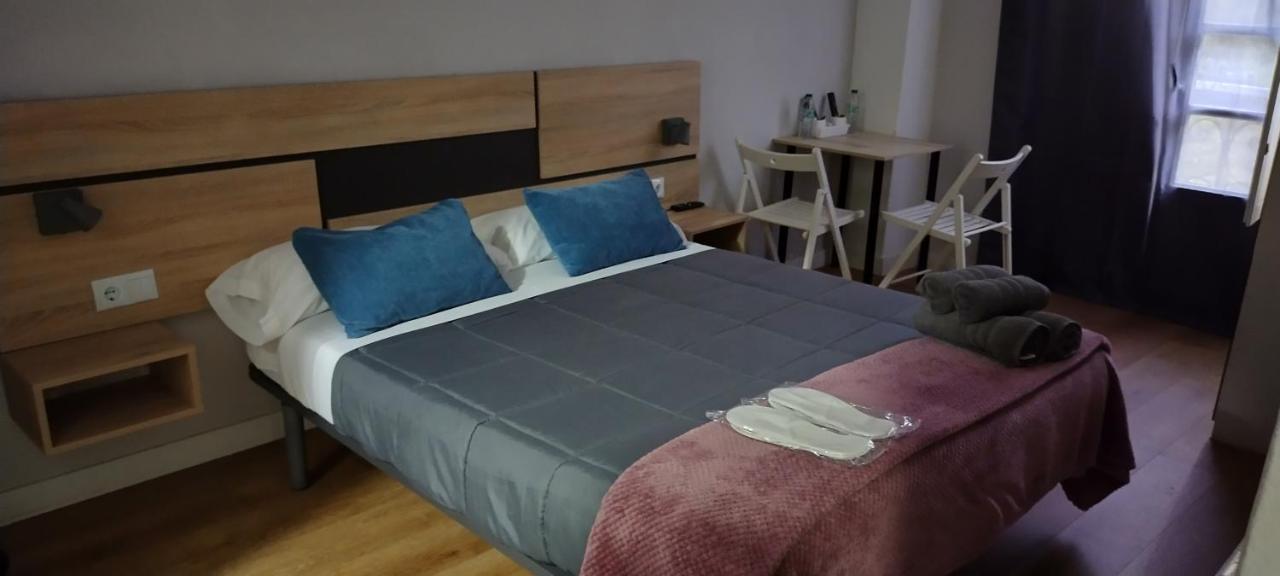 סנטיאגו דה קומפוסטלה Pension Casa Douro מראה חיצוני תמונה